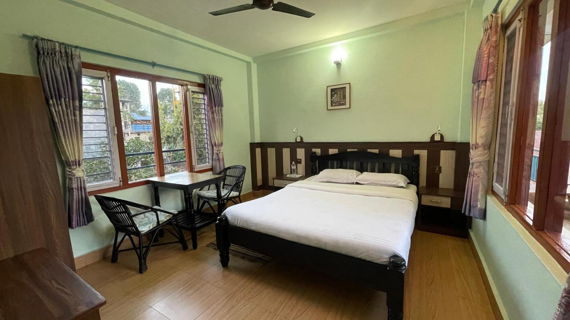 Nanohana Lodge Pokhara Exterior foto